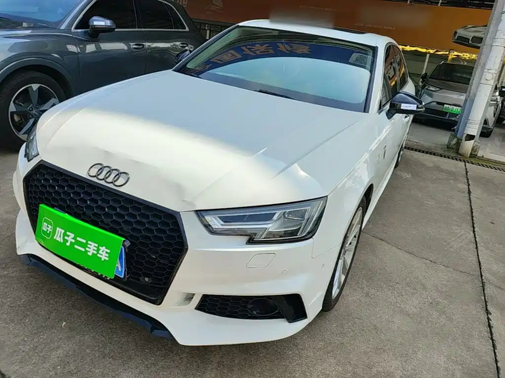 Audi A4L 2019