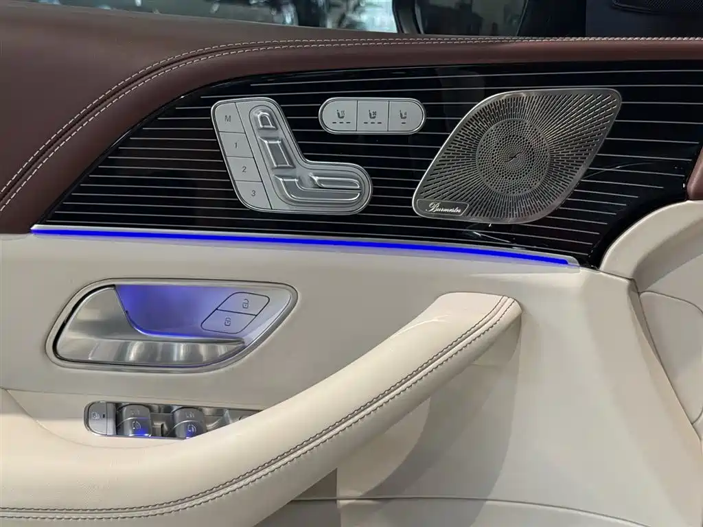 Mercedes-Benz GLS 2025 — фото 30