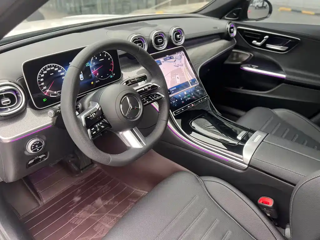 Mercedes-Benz C-Class 2023 — фото 7