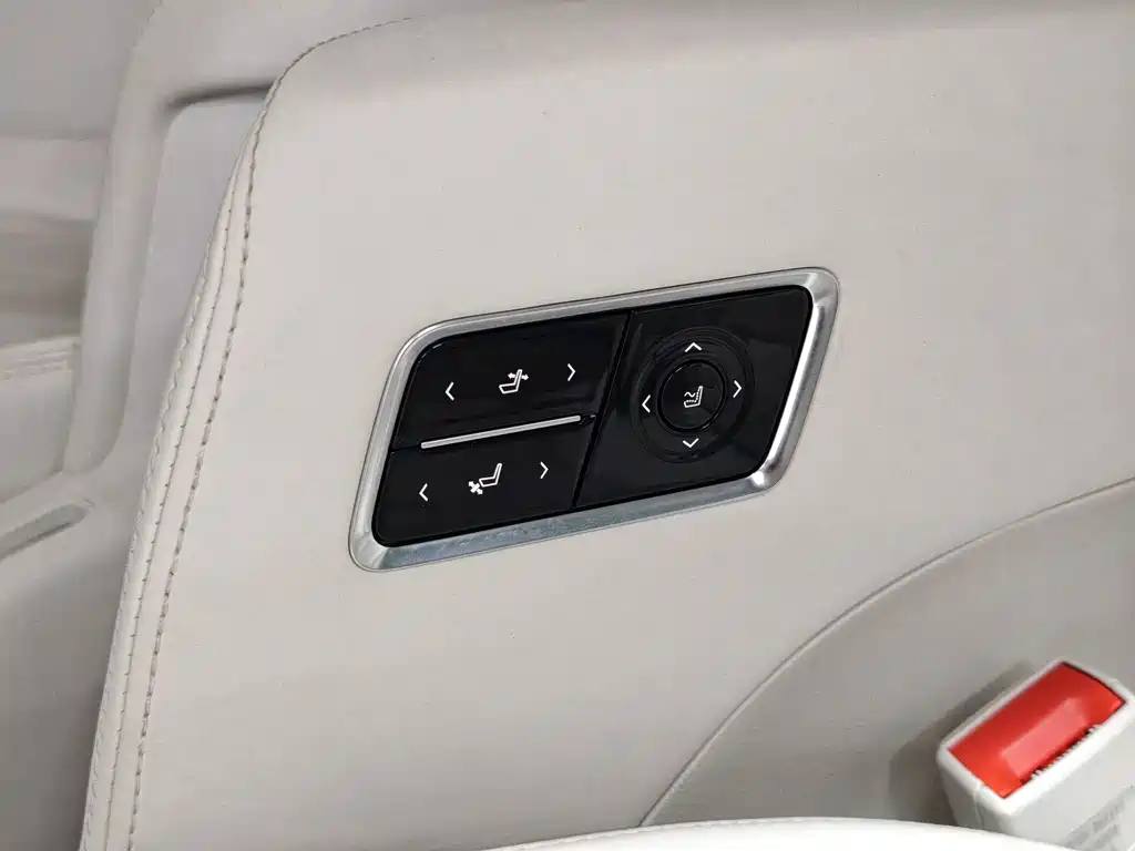 Buick GL8 New Energy 2025 — фото 18