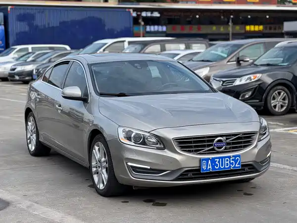 Volvo S60 2015