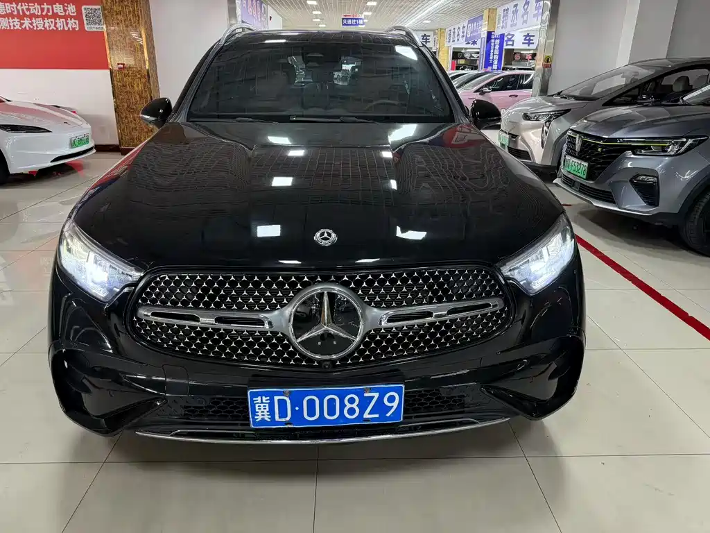 Mercedes-Benz GLC 2025
