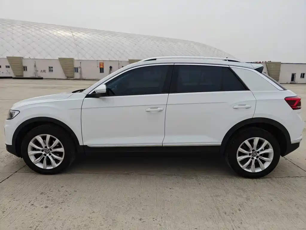 Volkswagen T-Roc 2022 — фото 7