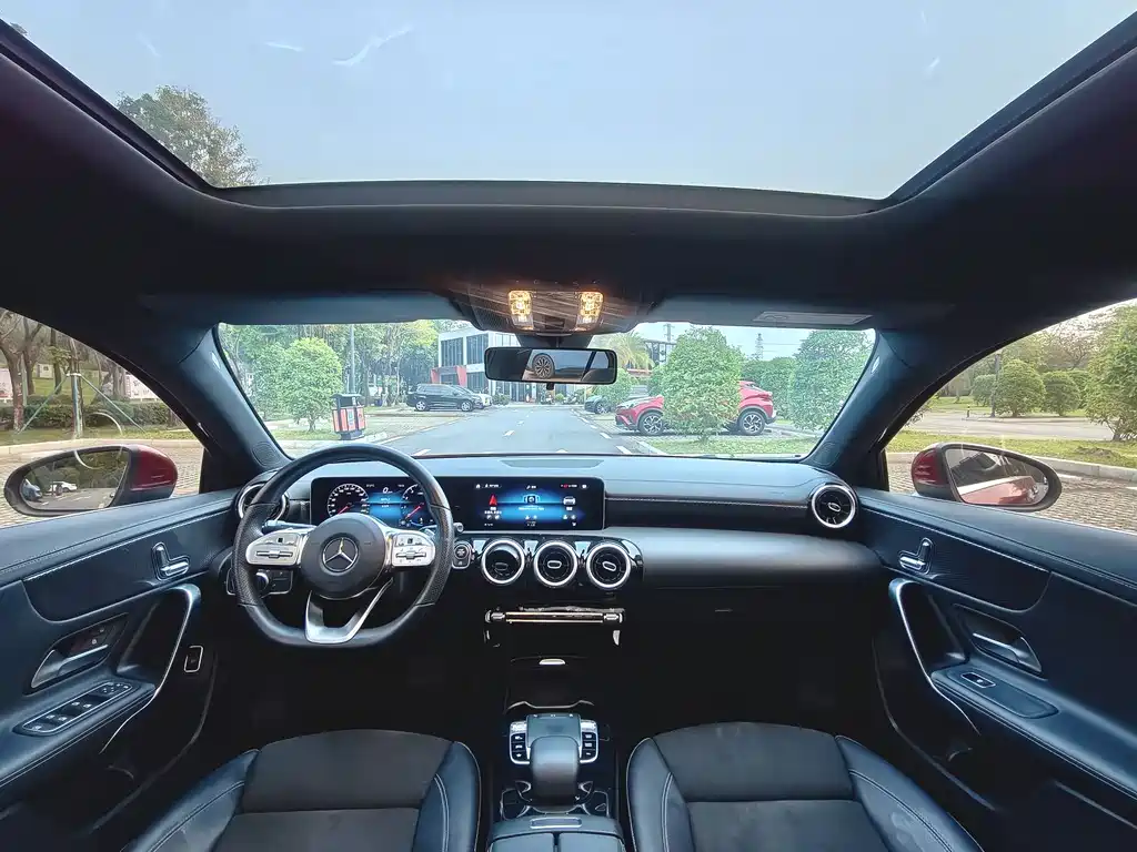Mercedes-Benz A-Class 2019 — фото 21