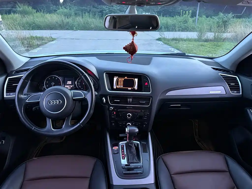 Audi Q5 2017 — фото 10