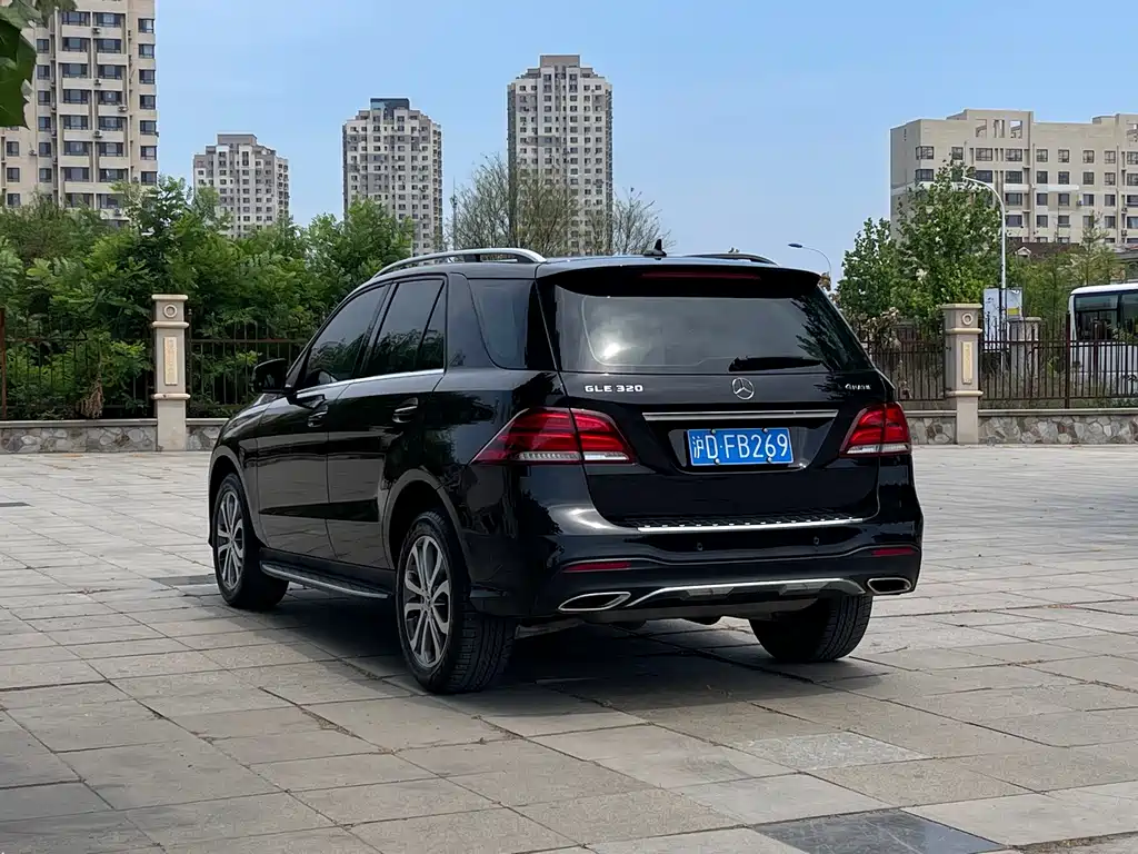 Mercedes-Benz GLE 2018 — фото 8
