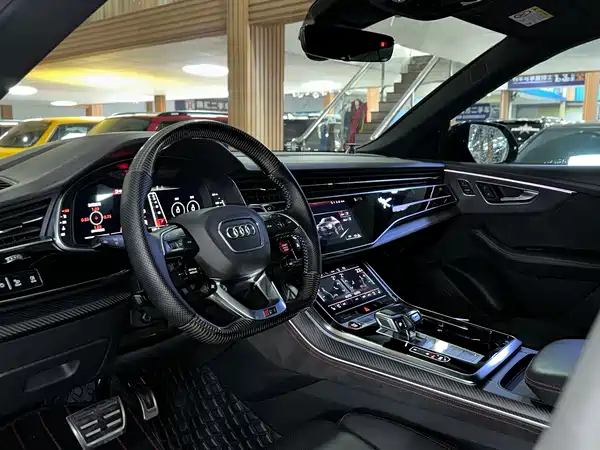 Audi RS Q8 2022