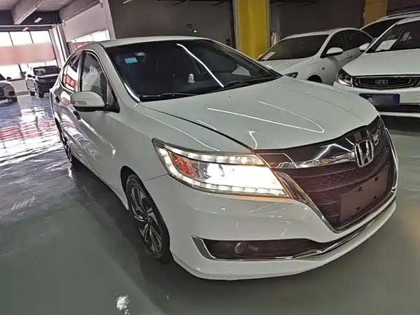 Honda Crider 2016