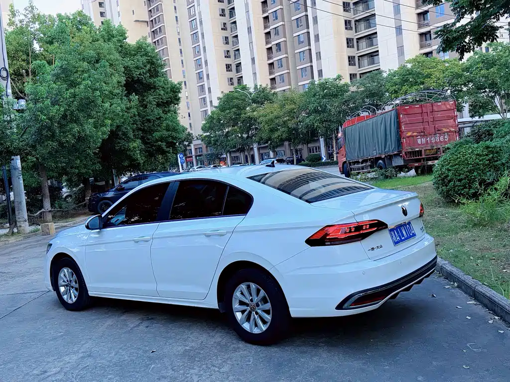 Volkswagen Bora 2024