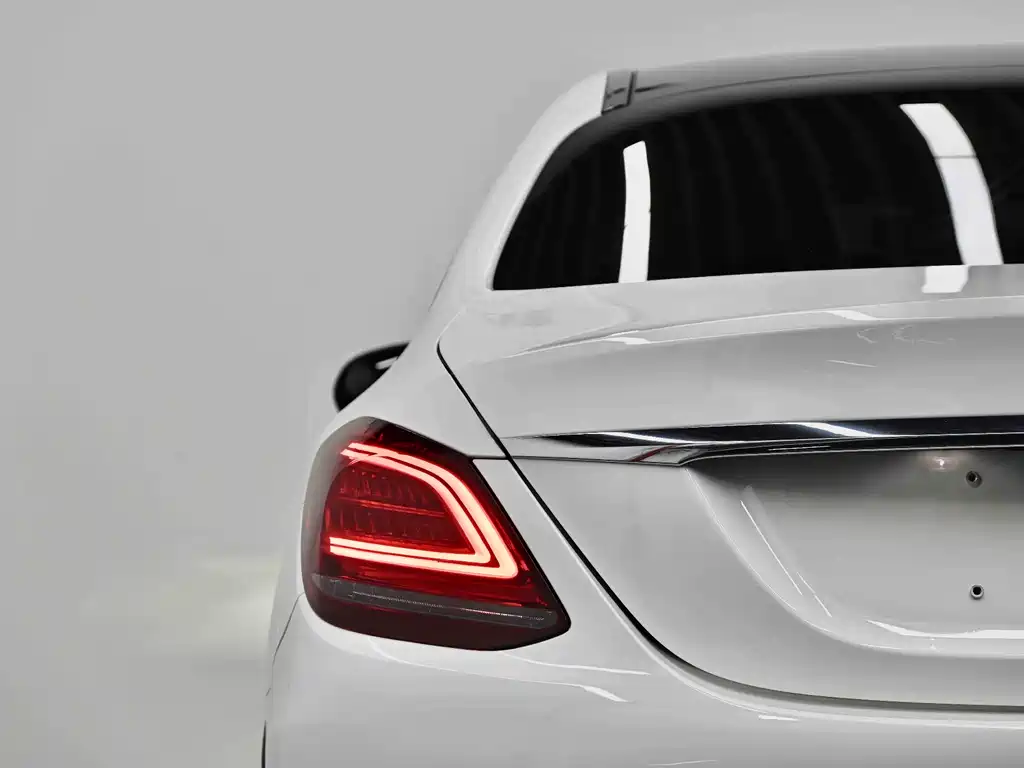 Mercedes-Benz C-Class 2021 — фото 10