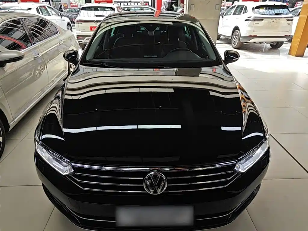 Volkswagen Magotan 2018 — фото 3