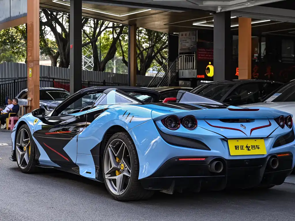Ferrari F8 2022 — фото 3