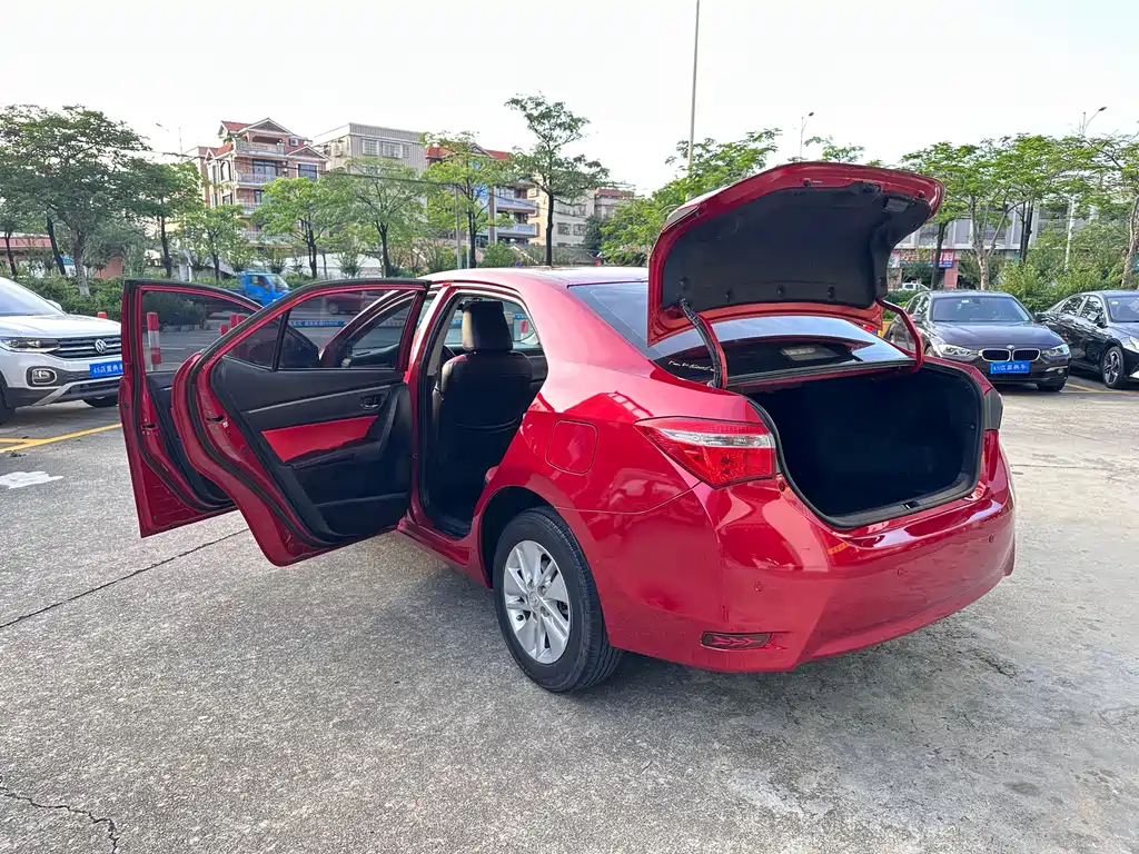 Toyota Corolla 2016 — фото 21