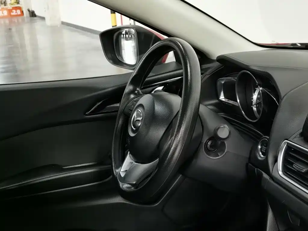 Mazda 3 Axela 2016 — фото 22