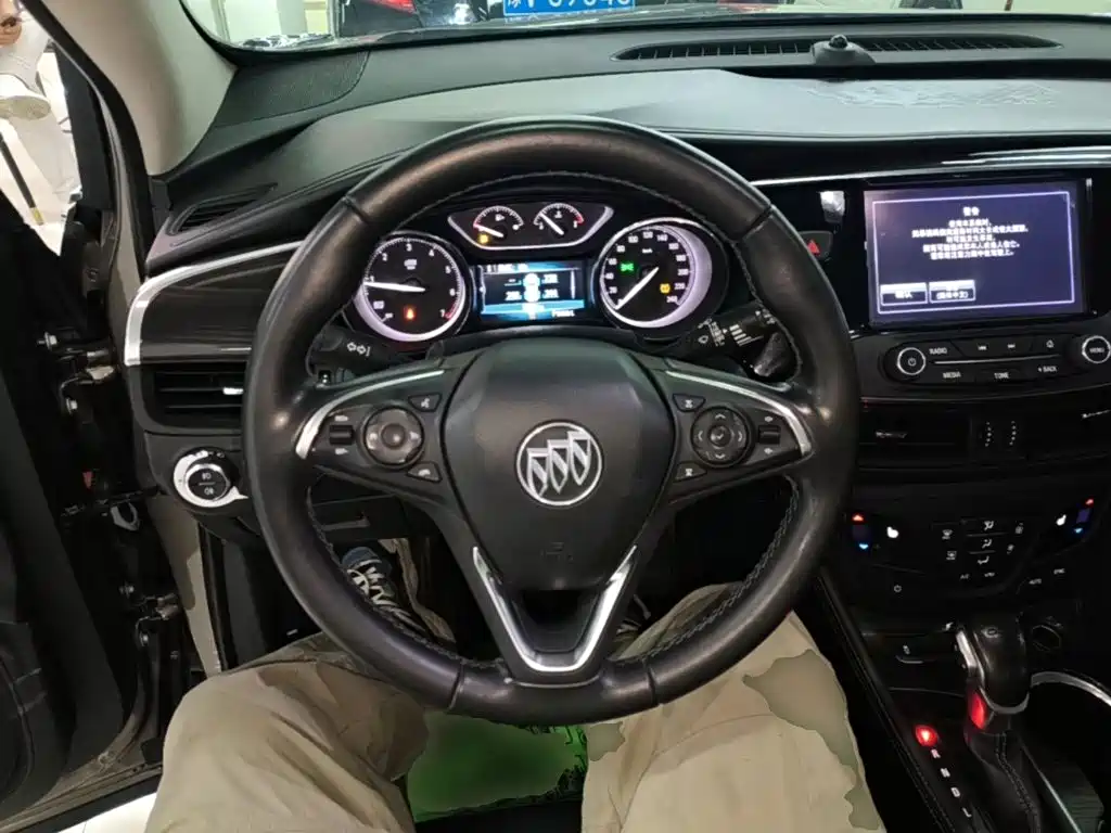 Buick Envision Plus 2019 — фото 11