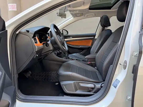 Volkswagen Bora 2023