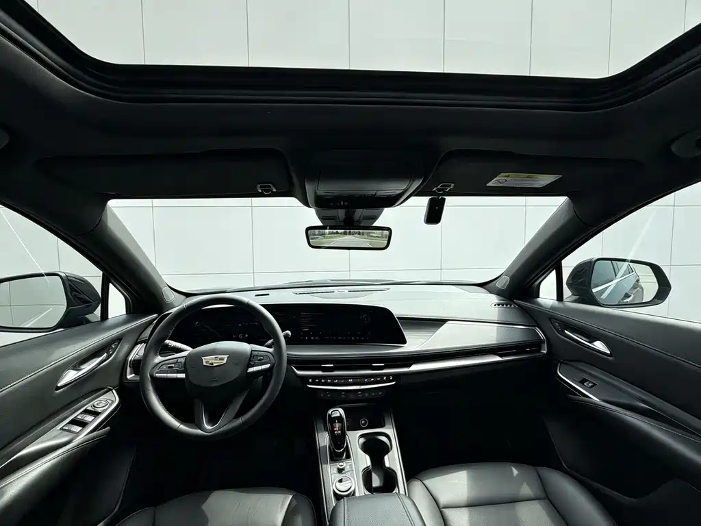 Cadillac XT4 2023