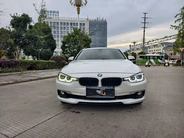 BMW 3 Series 2017