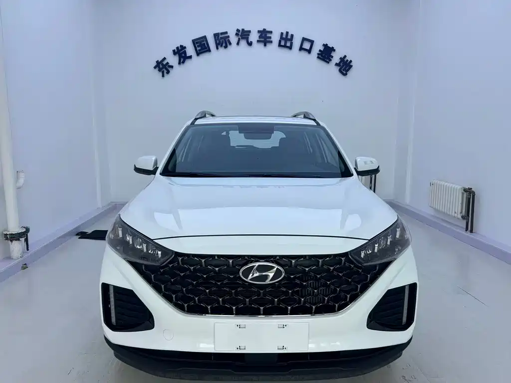 Hyundai ix35 2021 — фото 1