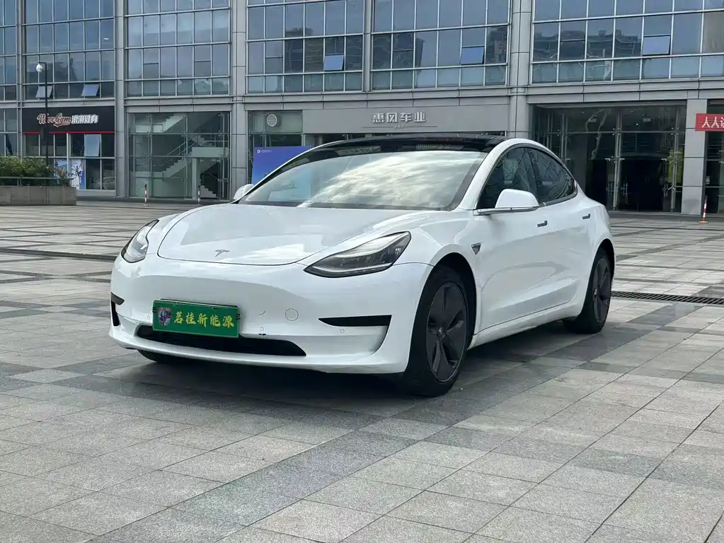 Tesla Model 3 2019 — фото 1