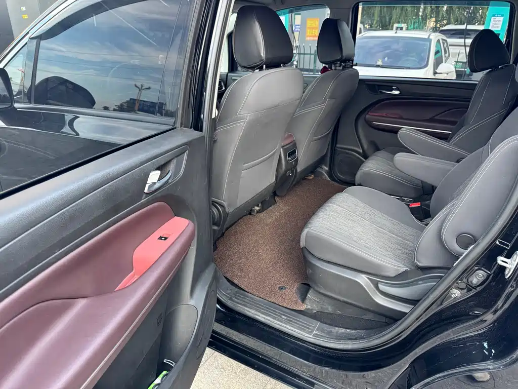 GAC Trumpchi M6 2023 — фото 9