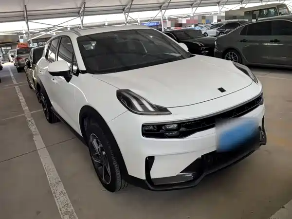 Lynk & Co 06 2023