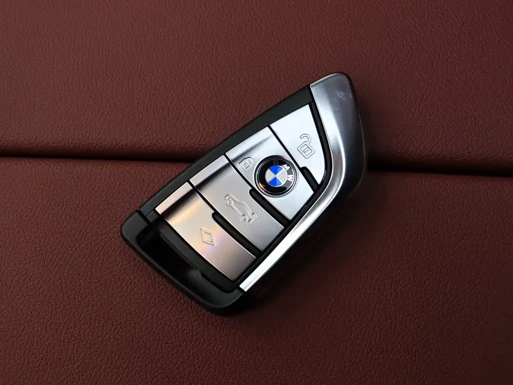 BMW 5 Series 2023 — фото 6