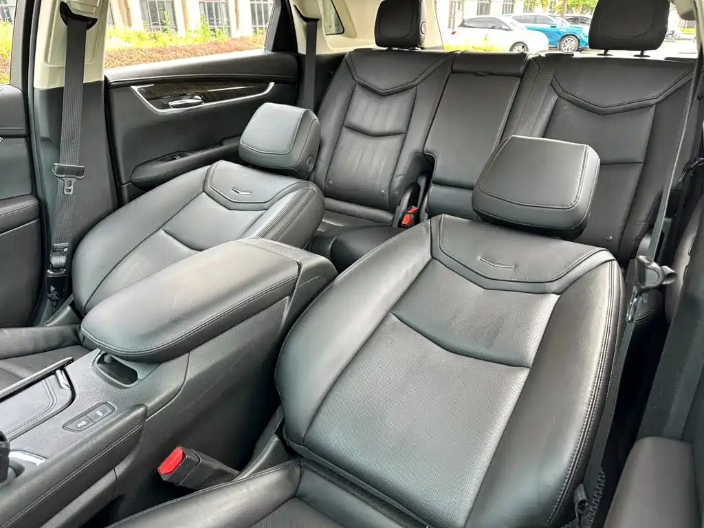 Cadillac XT5 2018 — фото 14