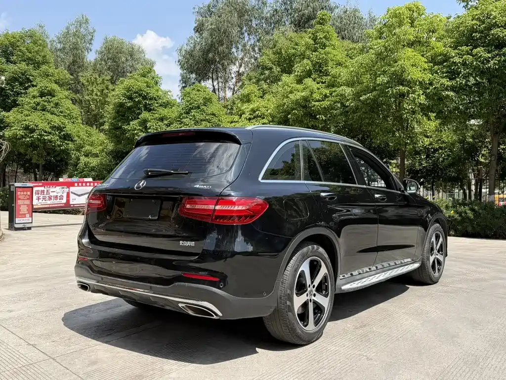 Mercedes-Benz GLC 2018 — фото 14