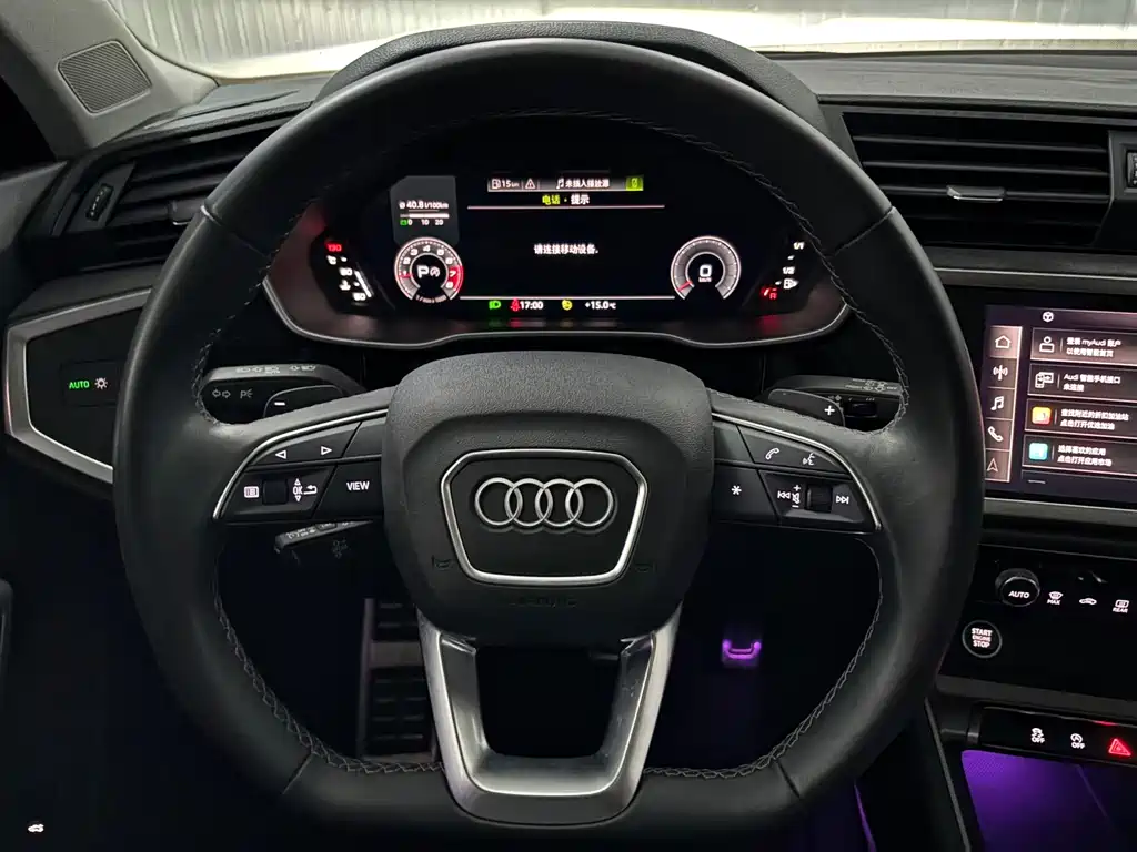 Audi Q3 2022 — фото 13