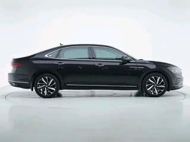 Volkswagen Passat 2024