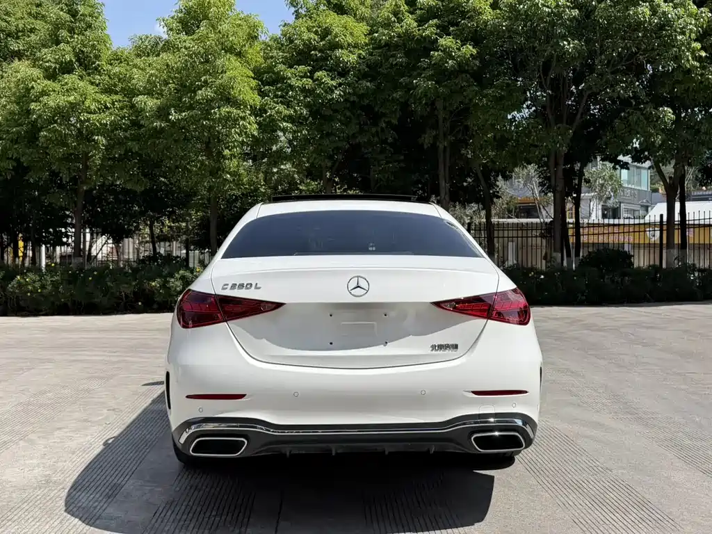 Mercedes-Benz C-Class 2024 — фото 15