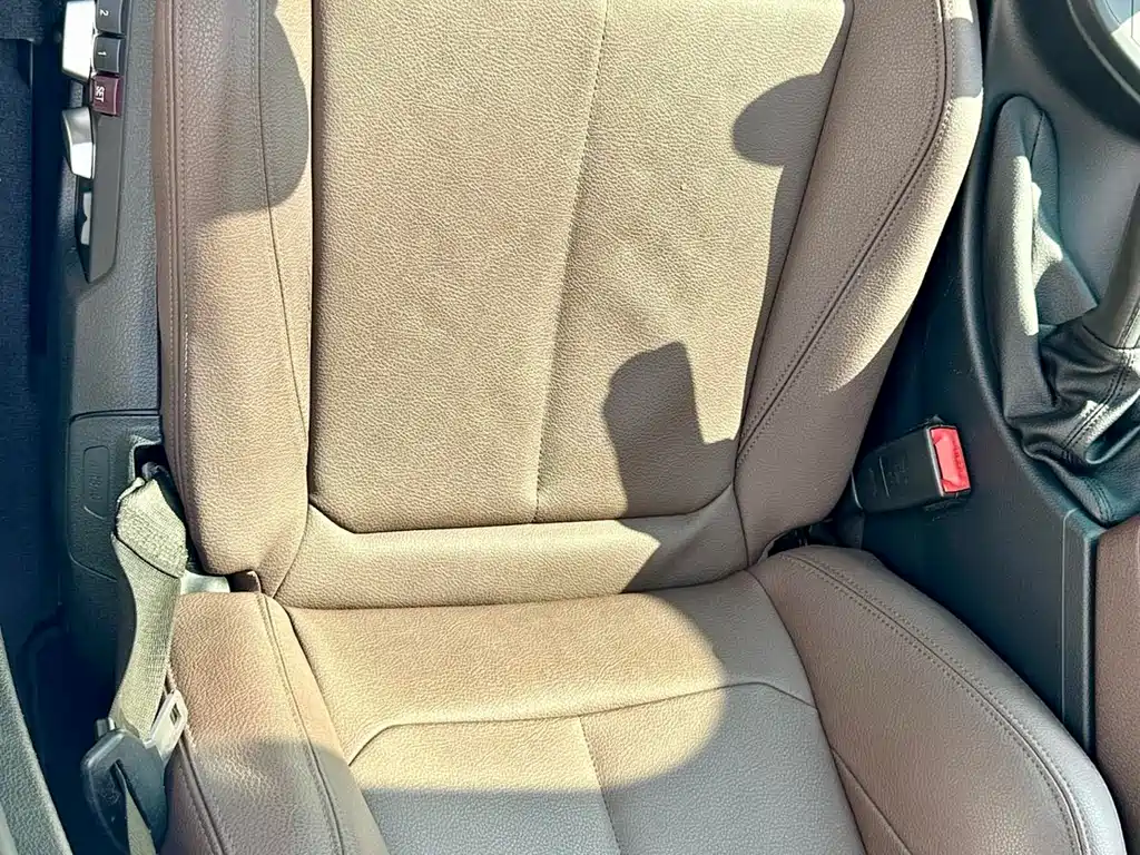 BMW 3 Series 2018 — фото 17