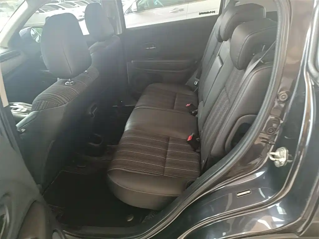 Honda Vezel 2017 — фото 17