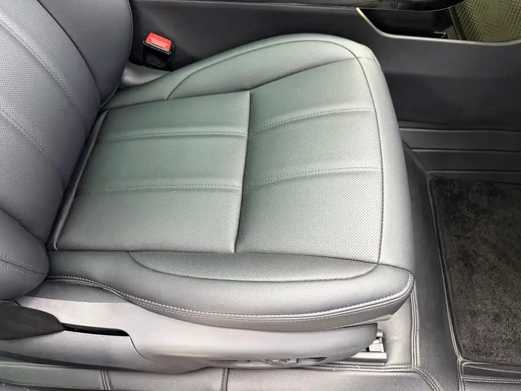 Land Rover Evoque 2021 — фото 38