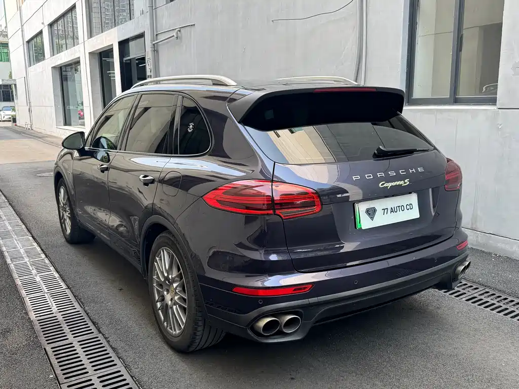 Porsche Cayenne Hybrid 2017 — фото 4