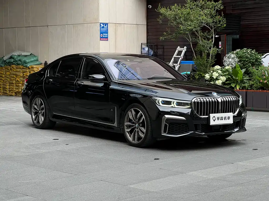 BMW 7 Series 2019 — фото 3