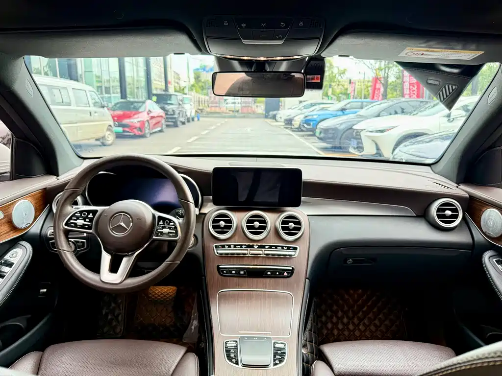 Mercedes-Benz GLC 2021 — фото 22