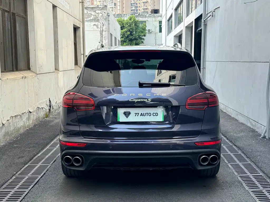 Porsche Cayenne Hybrid 2017 — фото 5