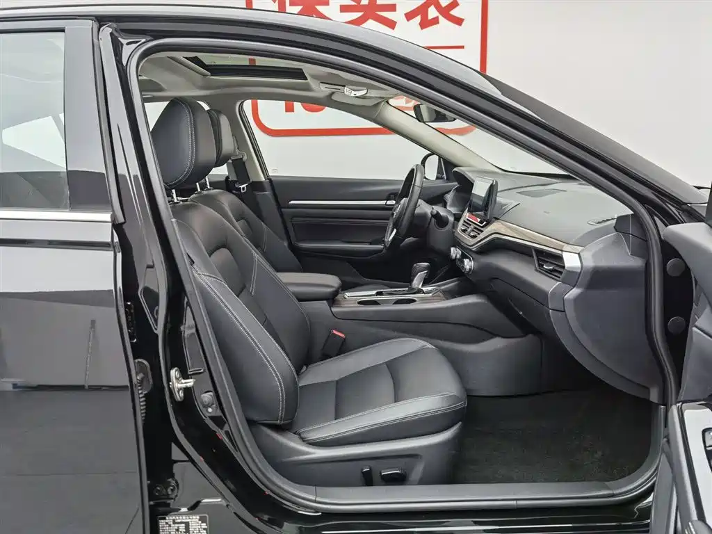 Nissan Teana 2023 — фото 23
