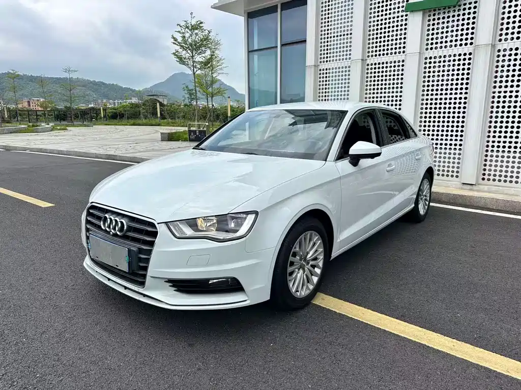 Audi A3 2017 — фото 19