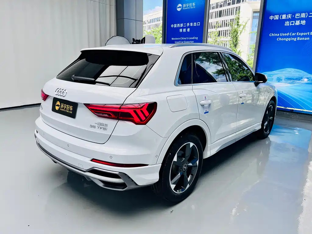 Audi Q3 2023 — фото 8