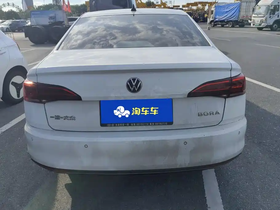 Volkswagen Bora 2021