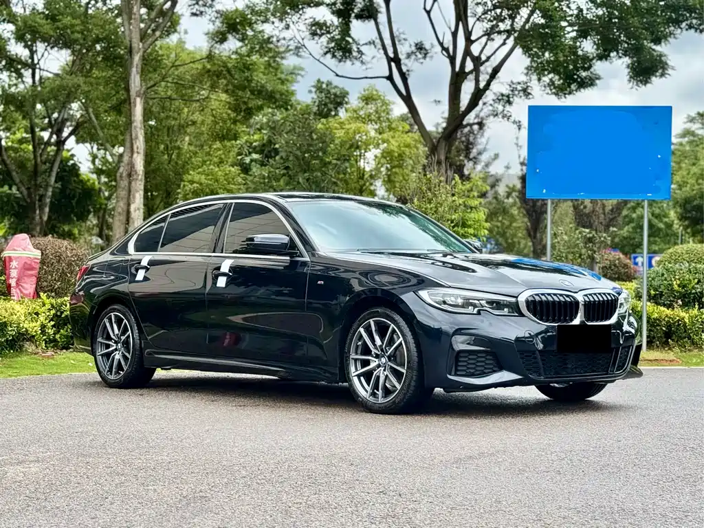 BMW 3 Series 2022