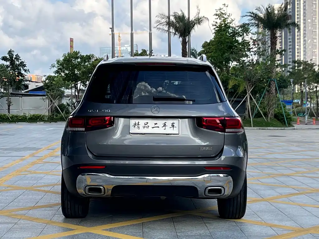 Mercedes-Benz GLB 2023