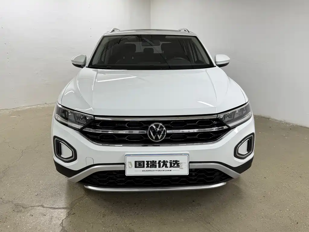 Volkswagen T-Roc 2023 — фото 2