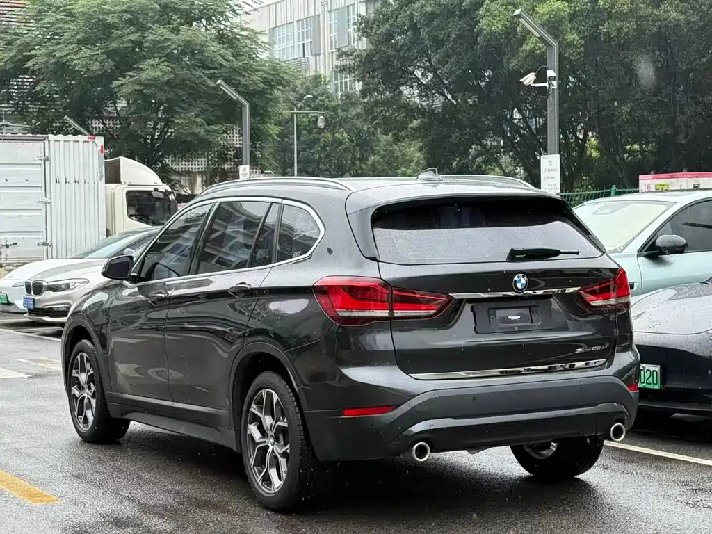 BMW X1 2022 — фото 9