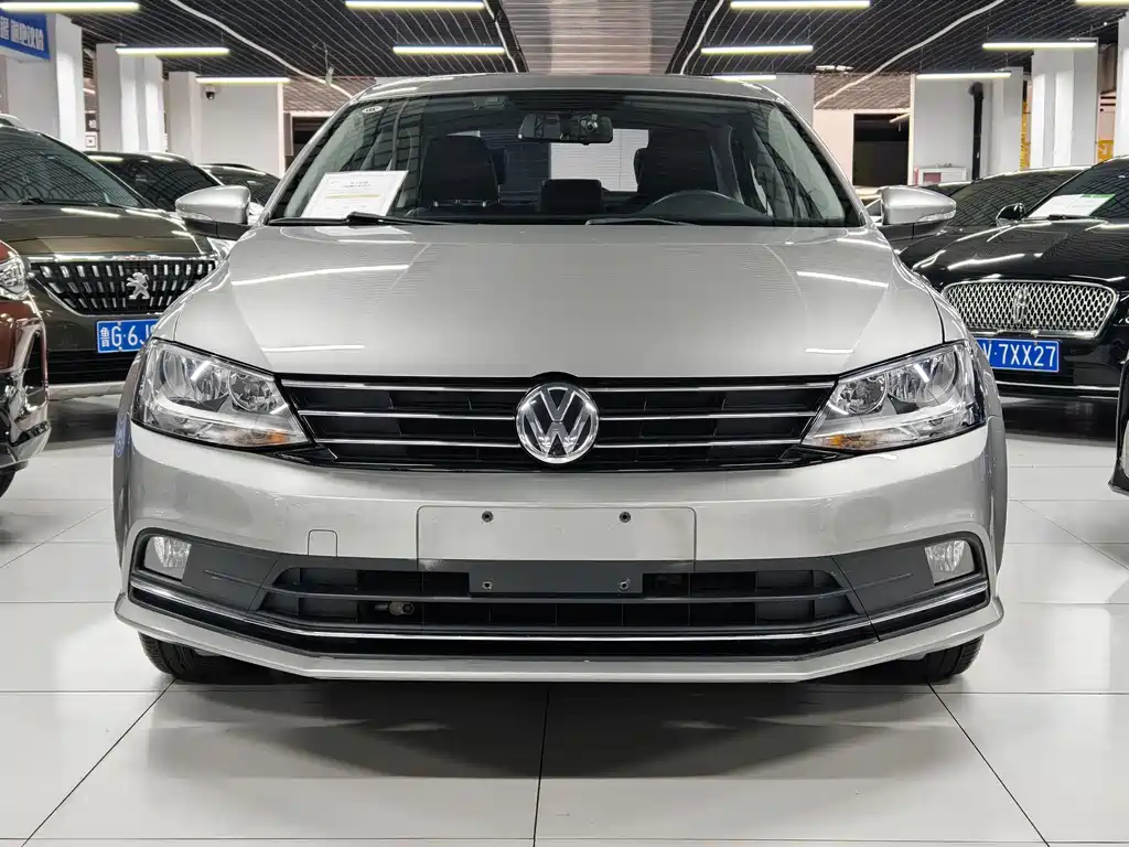 Volkswagen Sagitar 2017