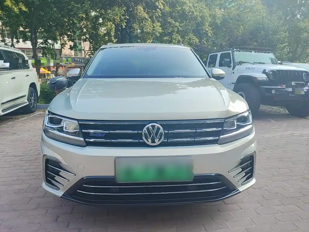 Volkswagen Tiguan L Plug-In Hybrid 2020 — фото 3