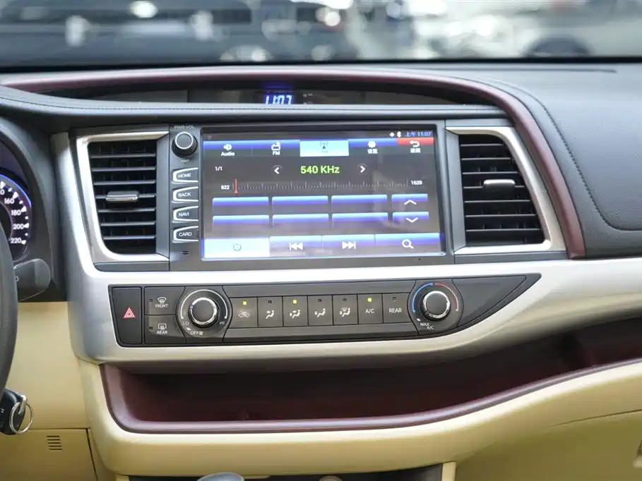 Toyota Highlander 2017 — фото 18